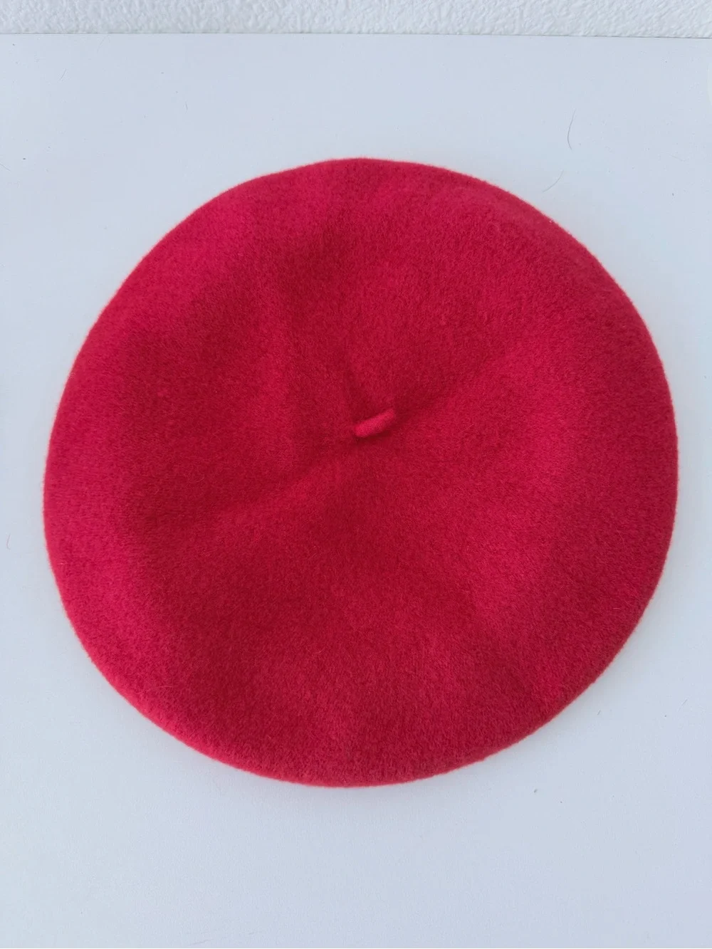 VTG GAP Red Wool Beret Hat Black Velvet Trim Bow Made in England S/M 80s/90s